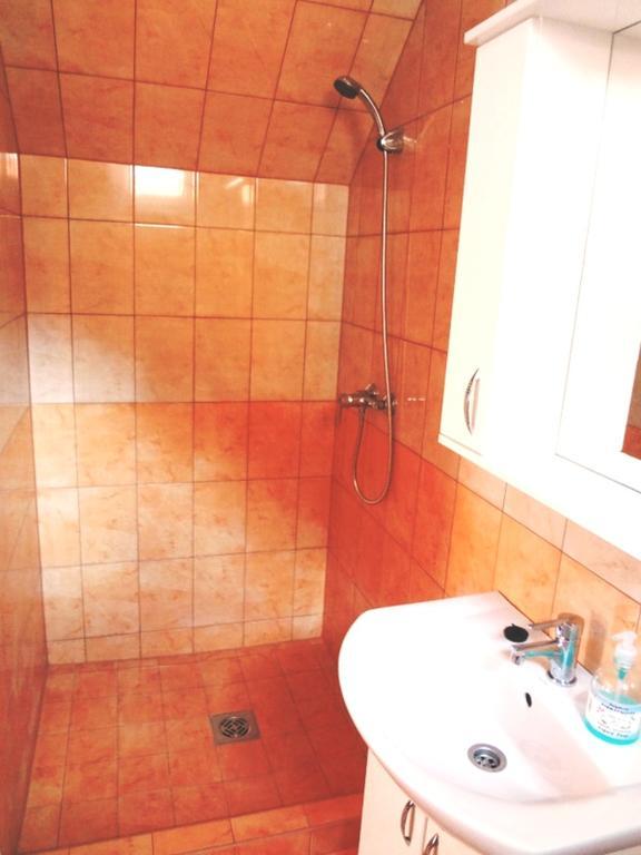 Horvath Apartmanhaz Orosháza Exterior foto